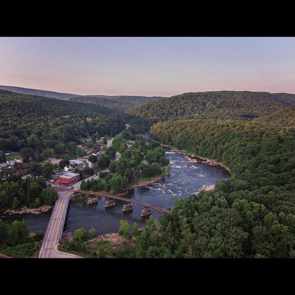 Reseller 💖✨ Poshmark - Picture 9 of 10